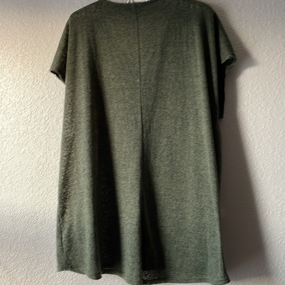 Tahari zippered top - Picture 3 of 3